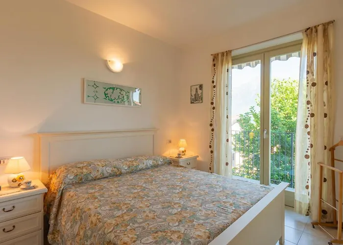 Bot By Interhome * Gravedona