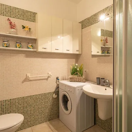 Bot By Interhome Gravedona